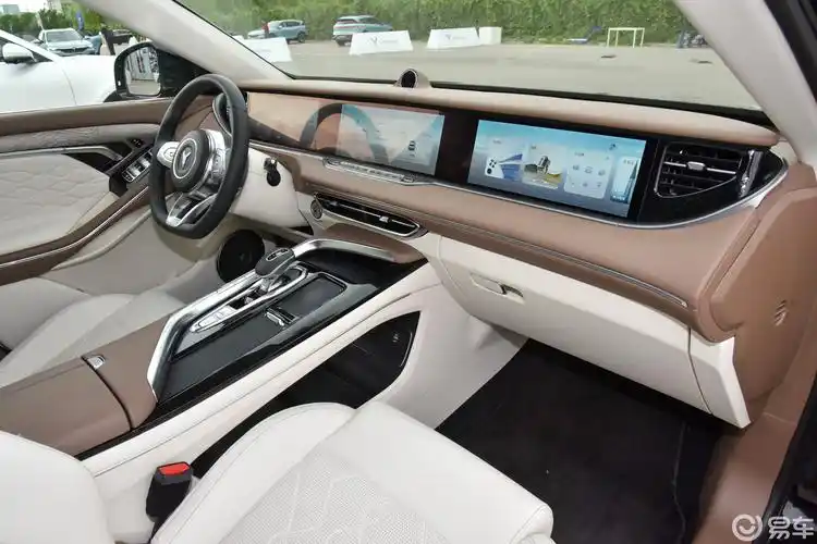 岚图free 增程版内饰-动力-易车