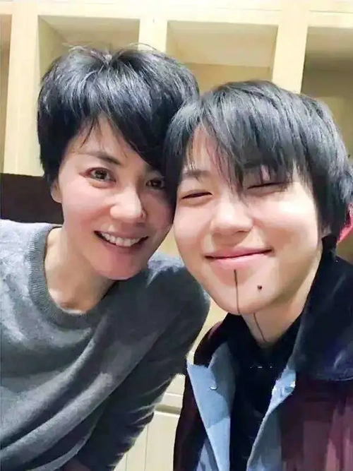 王菲有几个孩子王菲的两个女儿