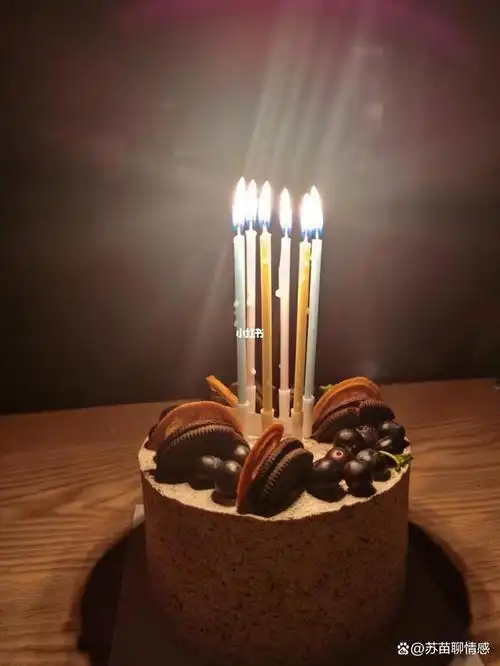 过生日女朋友放我鸽子,愤然质问,原来她和男闺蜜在聚餐