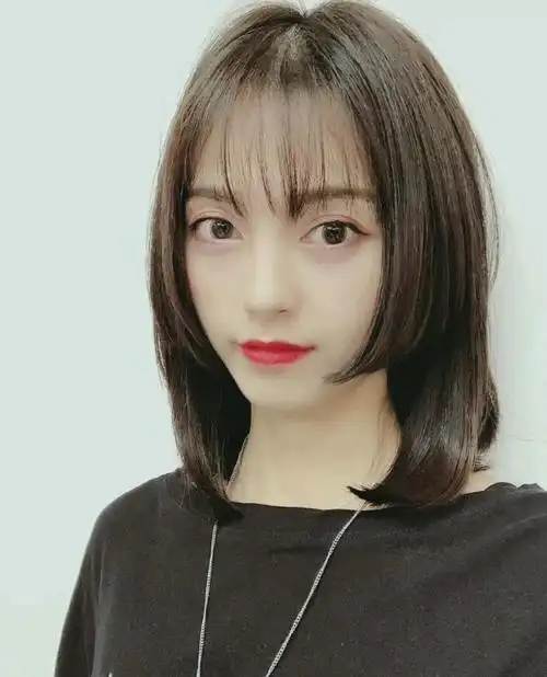 冬季超火的中长发发型推荐30款