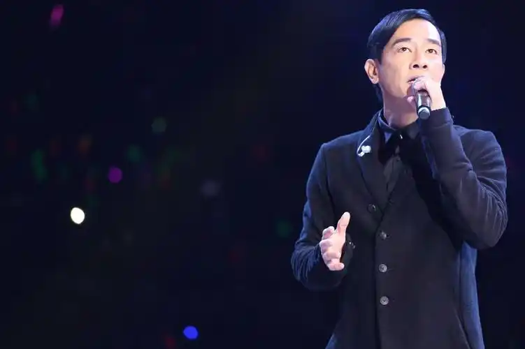 陈小春梁咏琪胡夏佛山演唱会