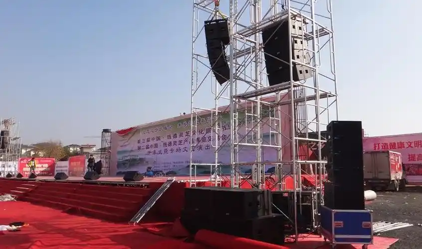 东莞灯光音响舞台出租搭建led屏幕背景喷绘