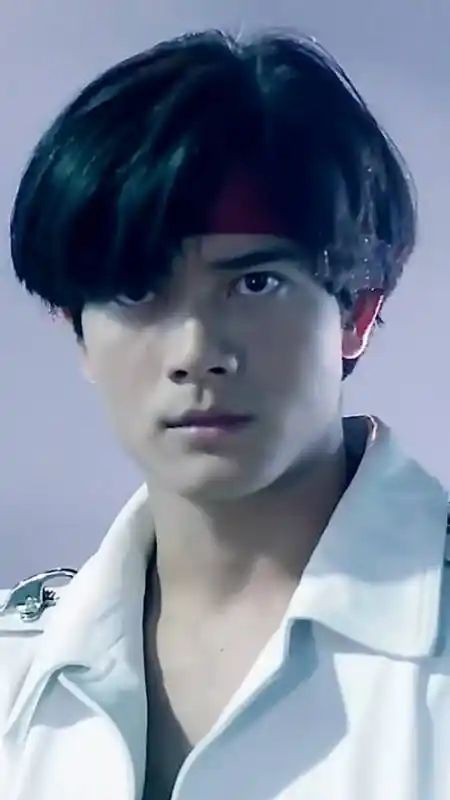 郭富城#郭富城年轻时摇头杀太上头,实力和颜值并存,不愧为四大掏貂