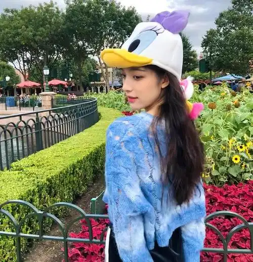 享受着虚假的富二代生活,父母却欠债上亿|网红|前女友|劈腿_网易订阅