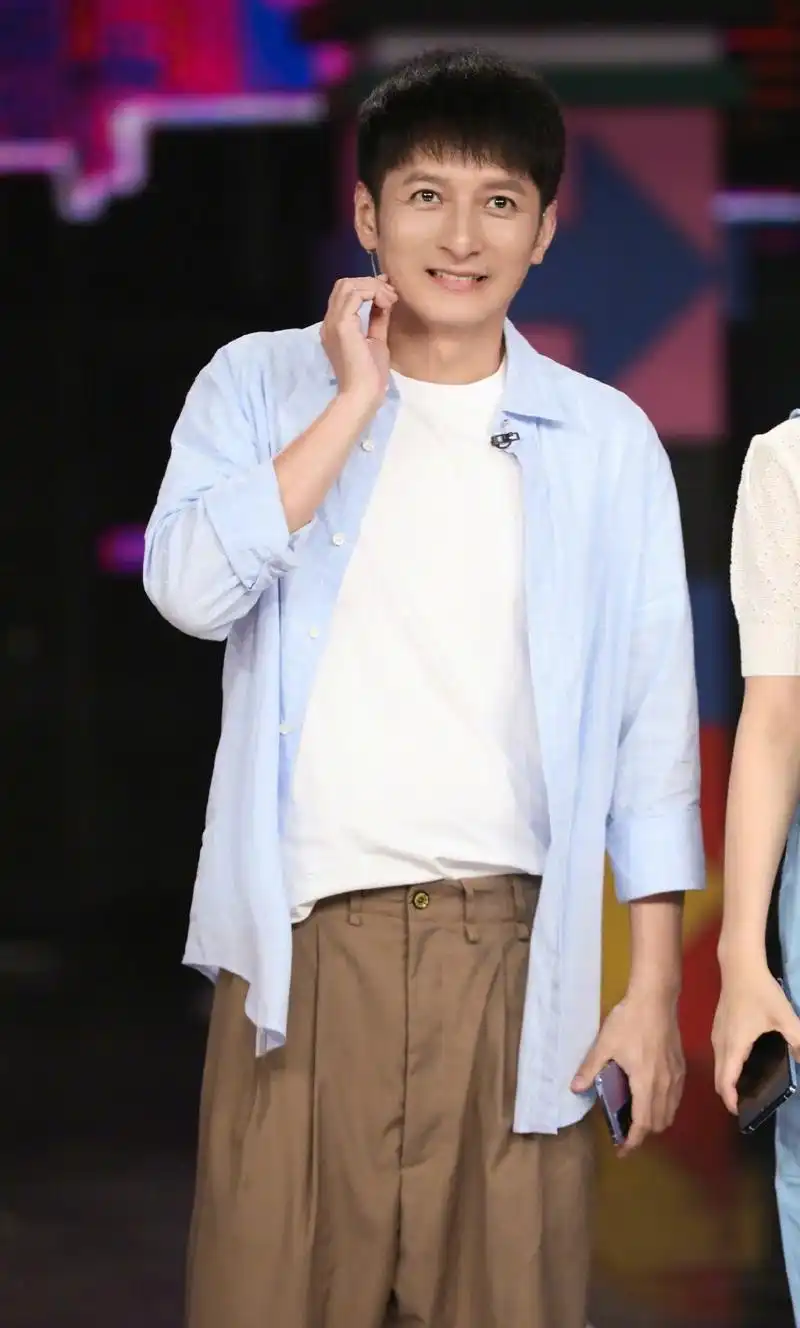 李维嘉有没有责任?发布声明回应代言争议,强调早已签订解约协议