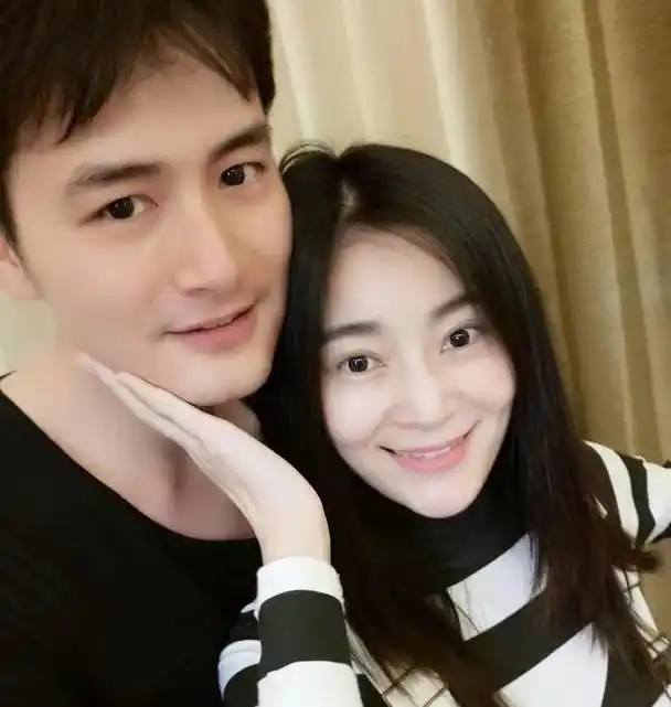 王雨王媛可:五年倒追终成正果,娱乐圈的模范夫妻 在光鲜亮丽的娱乐圈
