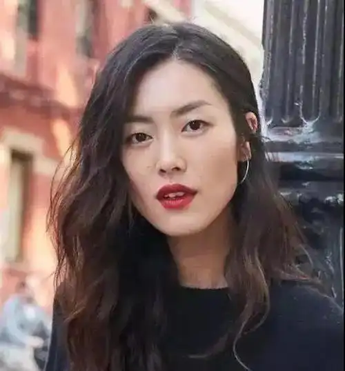 你是什么脸型就剪什么发型显脸小有气质你的发型适合你吗