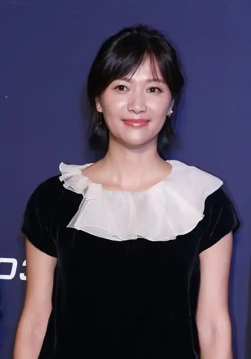 徐静蕾真是优雅地老去了就算上了年纪但看着仍然一点都不丑