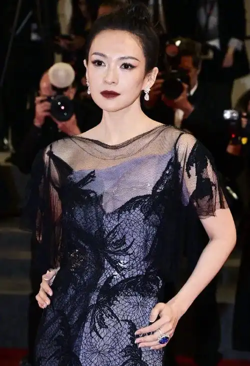 时尚红黑榜##戛纳电影节##章子怡戛纳红毯