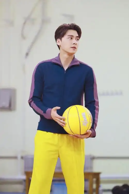 李易峰#90峰哥教你打篮球哟 ～ 7115