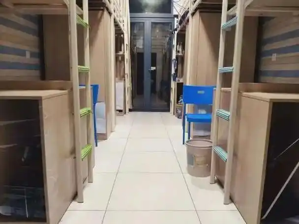 苏州大学应用技术学院江苏省苏州市昆山市周庄镇大学路1号四人间上