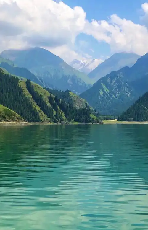 新疆天山天池风景区