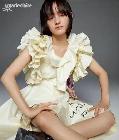 原创关晓彤张子枫等四小花同登时尚封面各有特色你喜欢谁