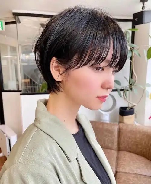 中性日系短发乖巧也帅气