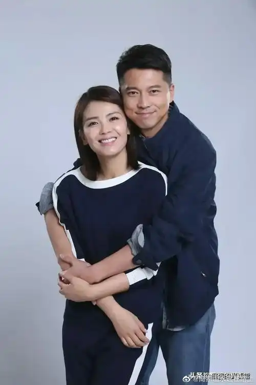 刘涛啊你这样,不怕老公看见吃醋吗,恩恩爱爱的是不是情侣啊