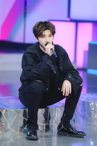 蔡徐坤《快乐大本营》高清图片