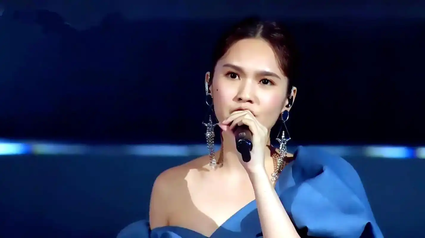 杨丞琳倾情演唱《青春住了谁》《年轮说》,动人演绎时光之美!
