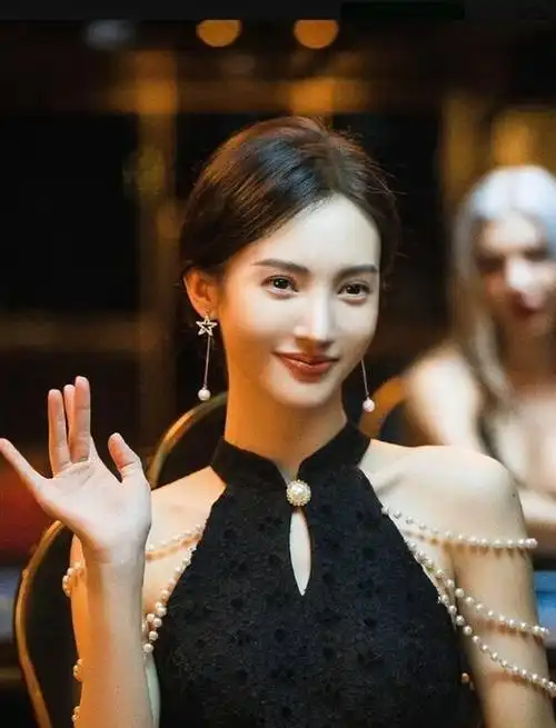 叶灵儿演技再遭质疑,求求你们别再骂金晨了,错的不是她!