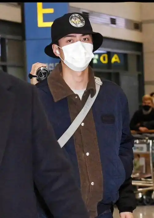 2022125吴世勋机场图