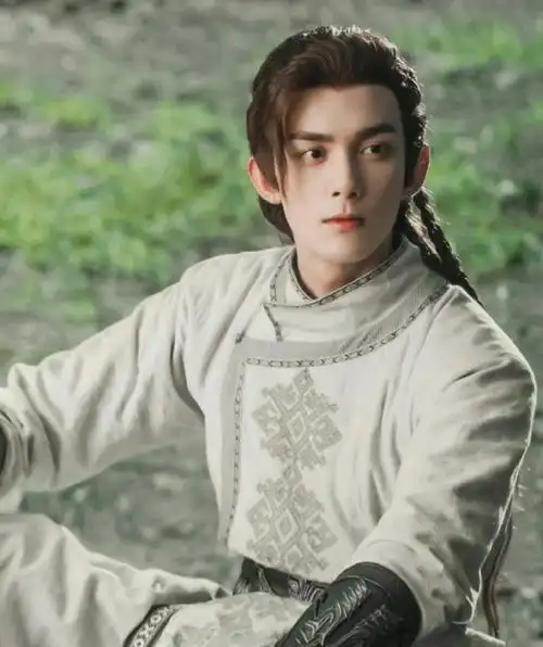 暑假档长歌行上星黄金档参战  草原战神,#吴磊阿诗勒隼#古偶妆造