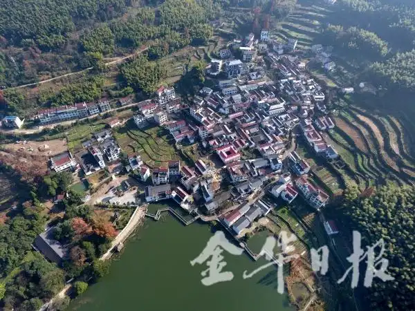 武义:生态古村七彩斑斓