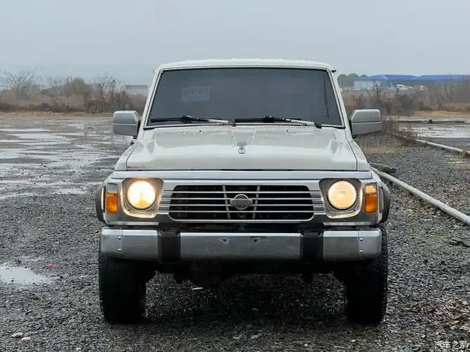 尼桑途乐y602002年出厂上牌过户3次实表34万公里