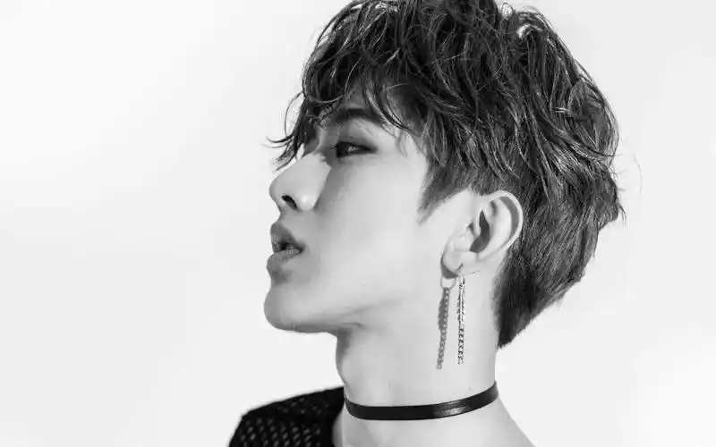 逼迫堕胎,非法偷拍,蔡徐坤要凉?_八字_事情_母亲