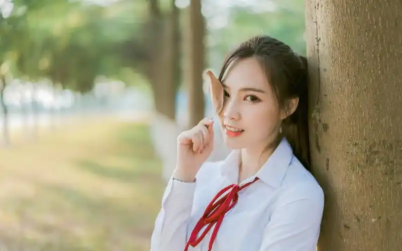 日系女学生可爱文艺写真桌面壁纸