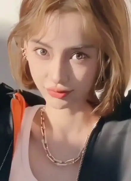 杨颖的短发造型,简直美成了一道闪电