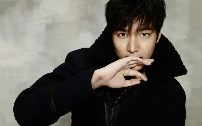 高清晰韩国男演员,歌手,广告模特lee minho李敏镐电脑壁纸下载