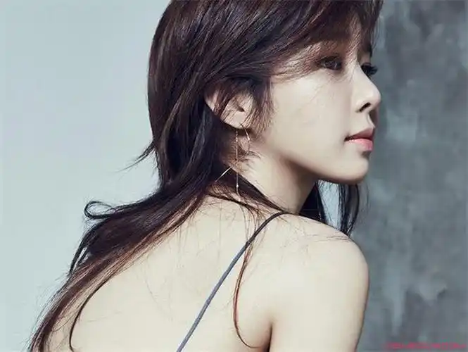 刘仁娜整容为什么喜欢她 权志龙理想型刘仁娜 1