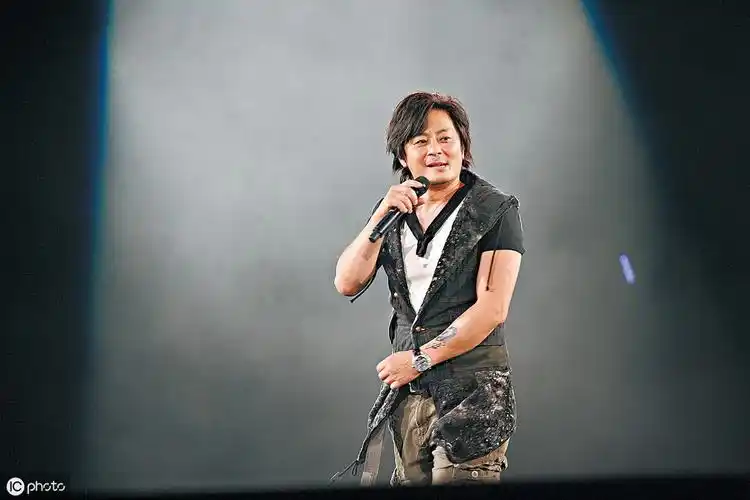 王杰演唱会门票多少钱王杰纪念馆多少钱门票刘欢和王杰同时开演唱会