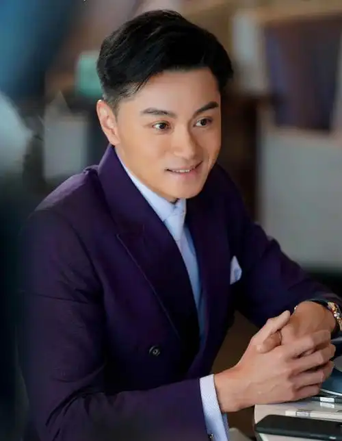 张智霖激情戏用罗子溢做替身,黄浩然kiss场景有人监工,三男争一女戏份