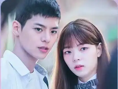 太上头的一部青春偶像剧,满屏荷尔蒙#韩剧推荐 #成人练习生 #青梅竹马