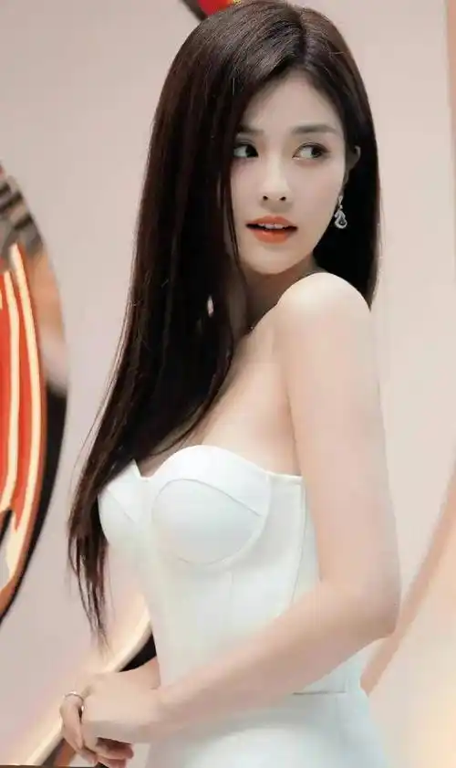 太美了美女明星白鹿高清壁纸肤白貌美清新靓丽可盐可甜