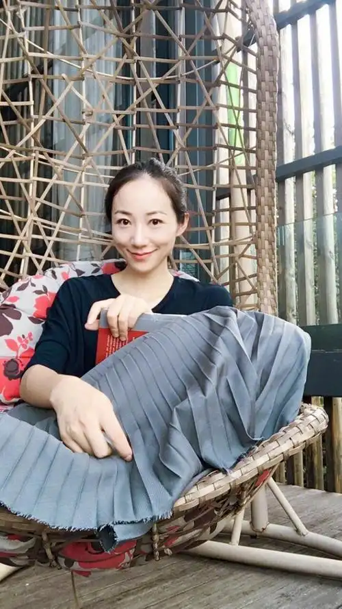 韩雪罕见晒生活照 素颜出镜 开启休假模式