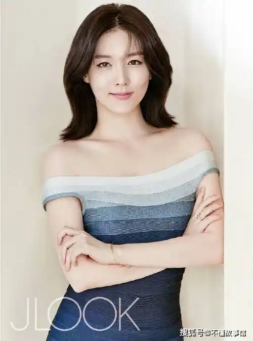 韩国十大最漂亮女明星(官媒)_作品_cm_身高