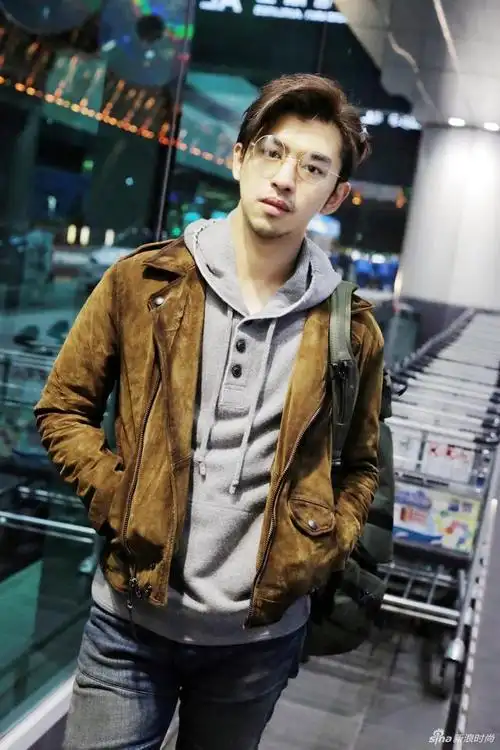 陈柏霖启程ralph lauren米兰男装周 帽衫仔裤搭简约有型_新浪图片