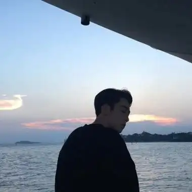 超帅显成熟的男生微信头像大全 有男人味显气质的微信头像