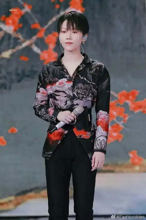 刘雨昕国风造型