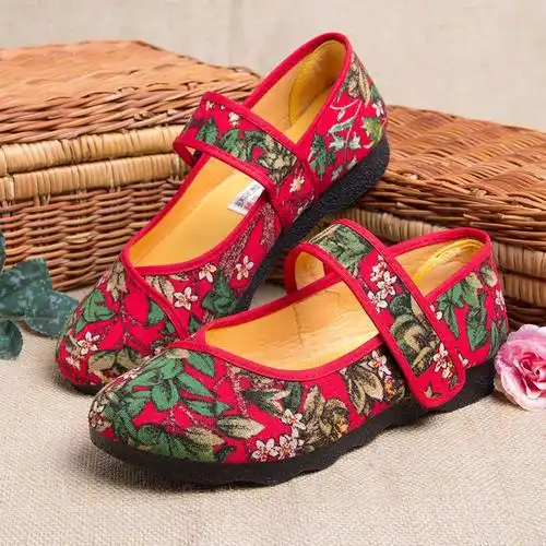 老北京老年帆布秀花鞋女老人家的花鞋子女士女式太太绣花新款布鞋