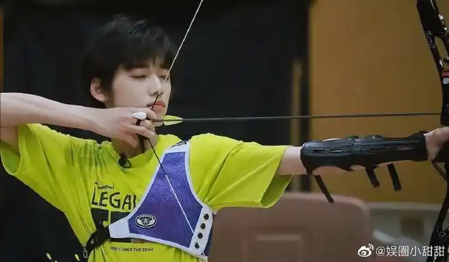 宋亚轩射箭镜头好绝##宋亚轩射箭好帅