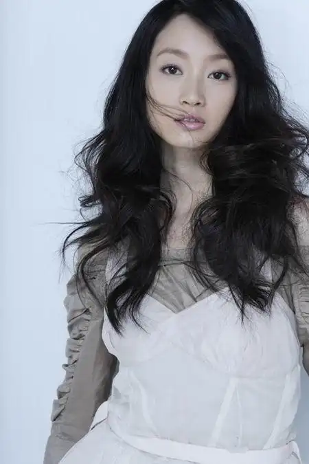 0l6xl">沈佳妮,1983年5月22日出生于上海市黄浦区,中国内地戏剧女演员