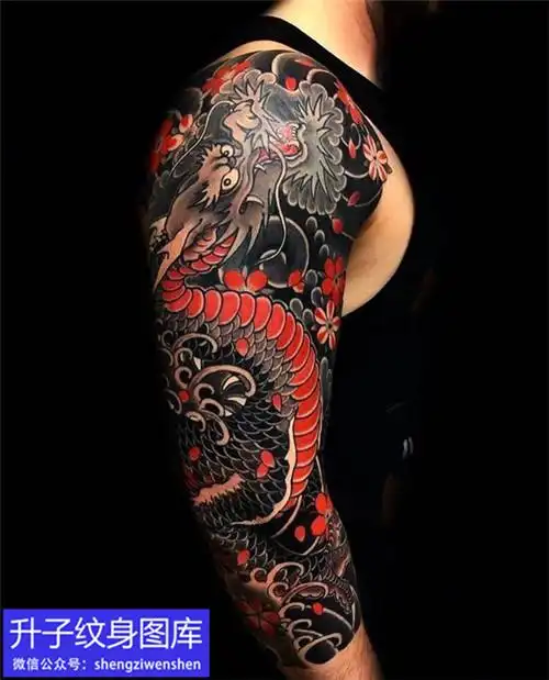 老传统花臂龙纹身图案
