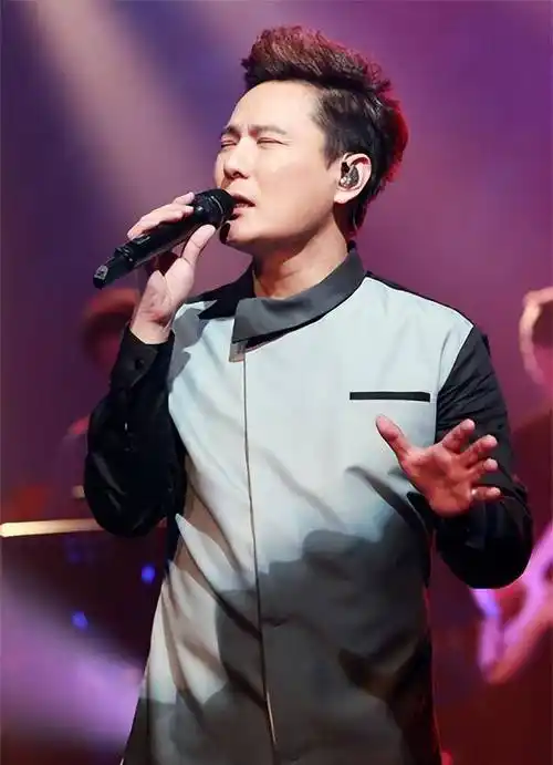 原创情歌王子张信哲面试时被李宗盛嫌弃失恋33年后仍然单身