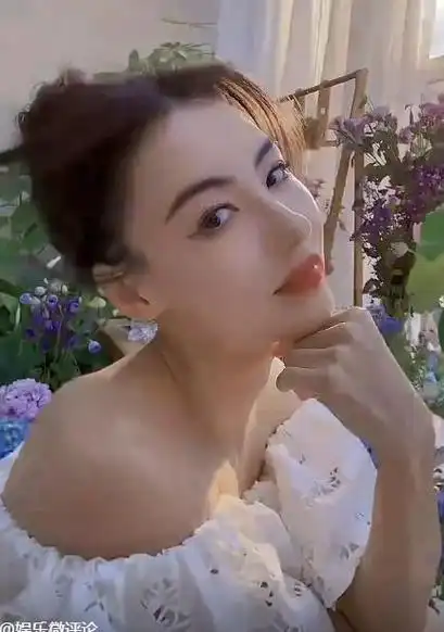 张柏芝44岁逆生长身材状态双巅峰完美诠释岁月不败美人