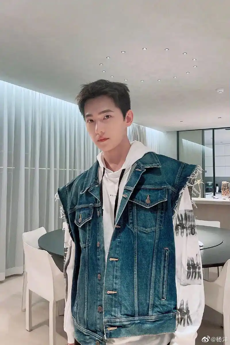 2022年度回忆杨洋帅就完了盛世美颜杨洋壁纸