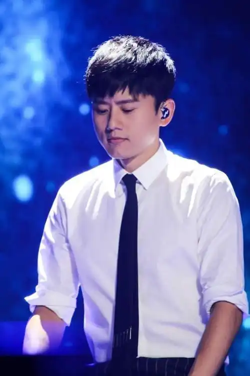 谁是最强快乐男声,张杰还是华晨宇