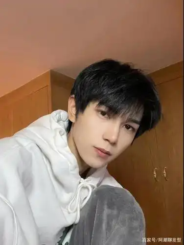 2021年春节"超帅气"的30款男生发型推荐,想变帅的别错过了!