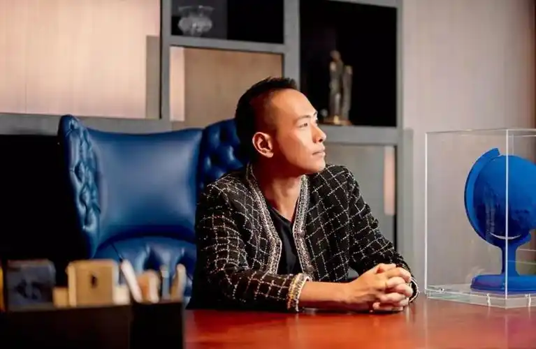 汤子嘉:艺术品应该像家一样让人感到舒服_汤臣